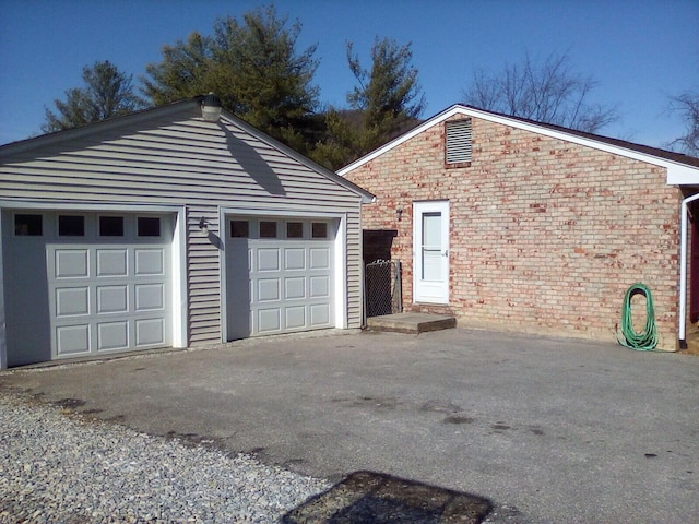 view of detached garage