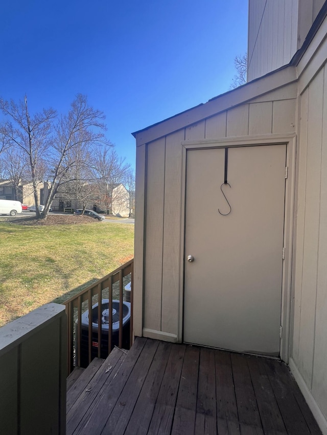 view of outbuilding