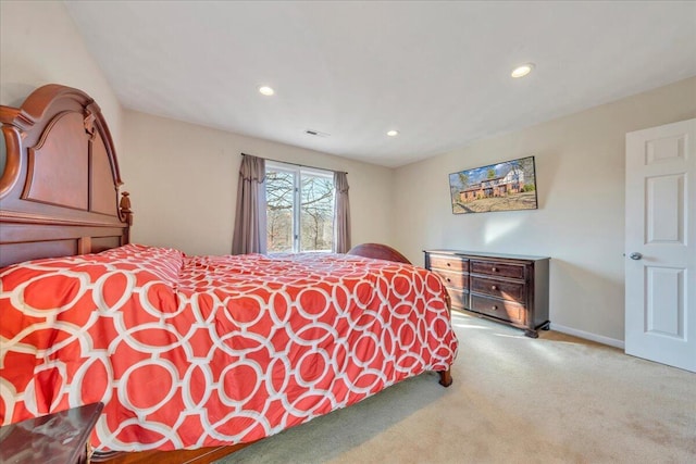 bedroom featuring visible vents, carpet flooring, recessed lighting, and baseboards