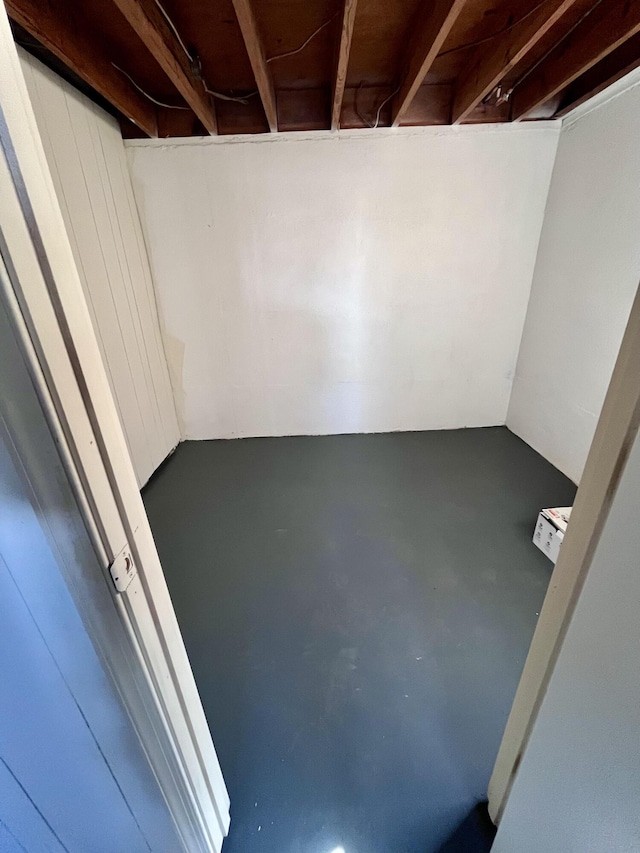 2811 Isle Of Pines Dr, Moneta, VA 24121 - view of basement