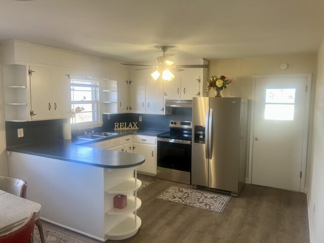2811 Isle Of Pines Dr, Moneta, VA 24121 - kitchen featuring open shelves, appliances with stainless steel finishes, a sink, and dark countertops