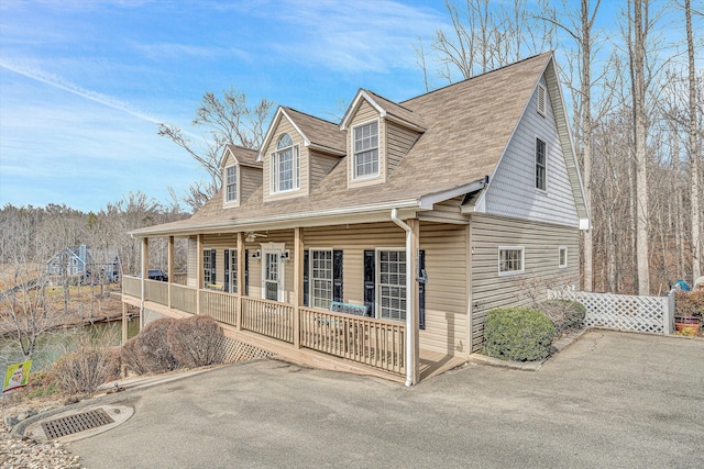 view of front of house featuring a porch