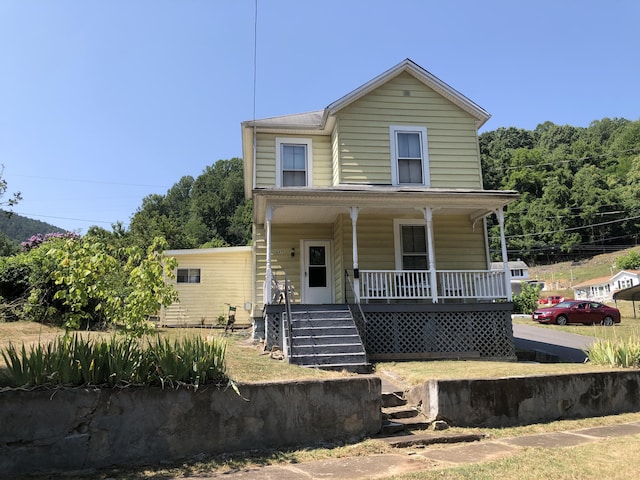 view of front of home featuring a porch