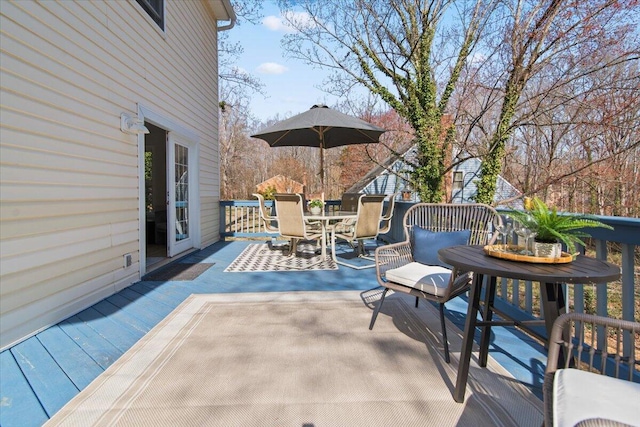 view of patio with outdoor dining space