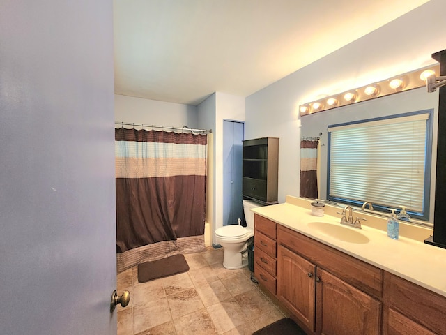 7167 Bent Mountain Rd, Roanoke, VA 24018 - full bathroom featuring vanity, toilet, and a shower with curtain