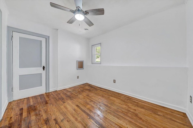 821 Kerns Ave SW, Roanoke, VA 24015 - unfurnished room with wood finished floors and ceiling fan