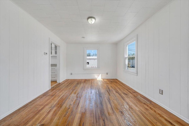821 Kerns Ave SW, Roanoke, VA 24015 - unfurnished room featuring hardwood / wood-style flooring and baseboards