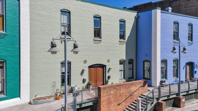 133 Norfolk Ave SW, Roanoke, VA 24011 - multi unit property featuring brick siding
