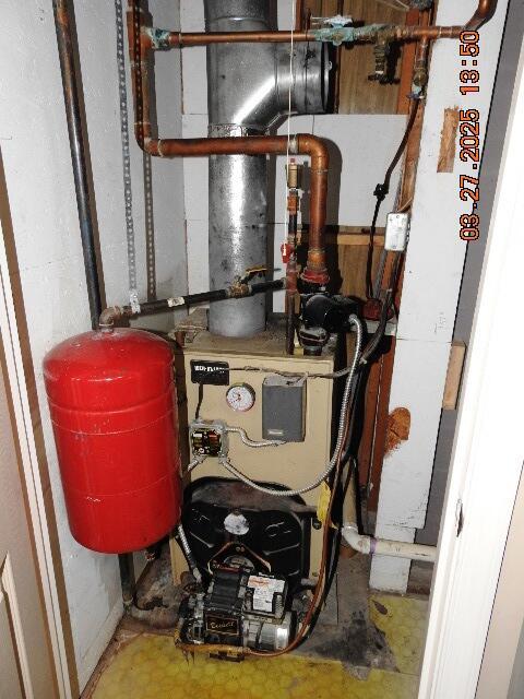 view of utility room