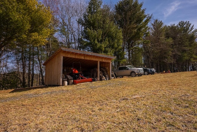 475 Loss Bent Rd NW, Riner, VA 24149 - view of pole building featuring a yard and a carport