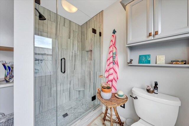 721 Mount Vernon Ave, Salem, VA 24153 - bathroom featuring a stall shower and toilet