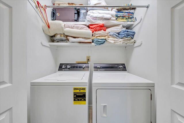 721 Mount Vernon Ave, Salem, VA 24153 - clothes washing area featuring laundry area and washer and dryer
