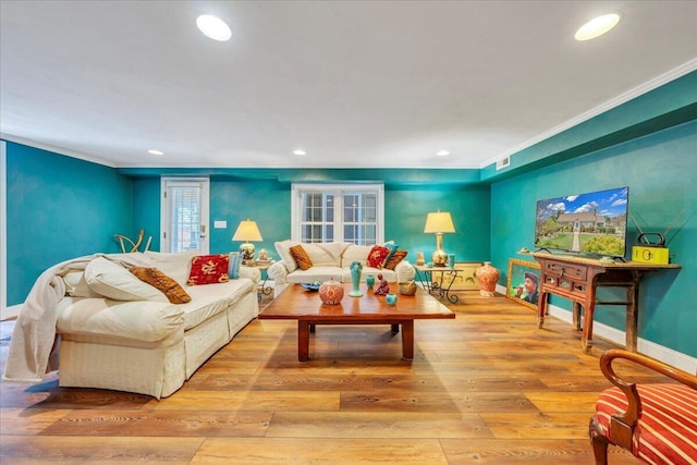 721 Mount Vernon Ave, Salem, VA 24153 - living room featuring baseboards, recessed lighting, light wood-style floors, and ornamental molding