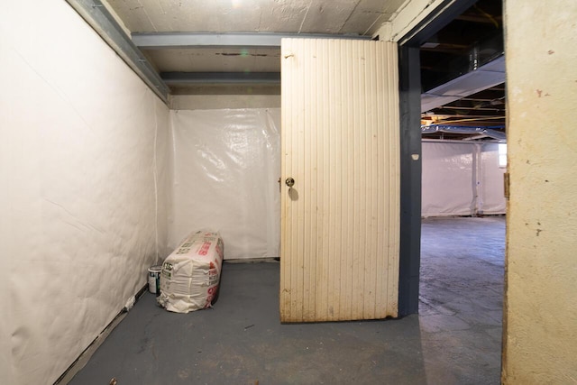 view of unfinished basement