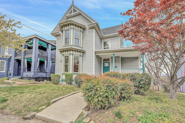 535 Day Ave SW, Roanoke, VA 24016 - victorian home with a front yard