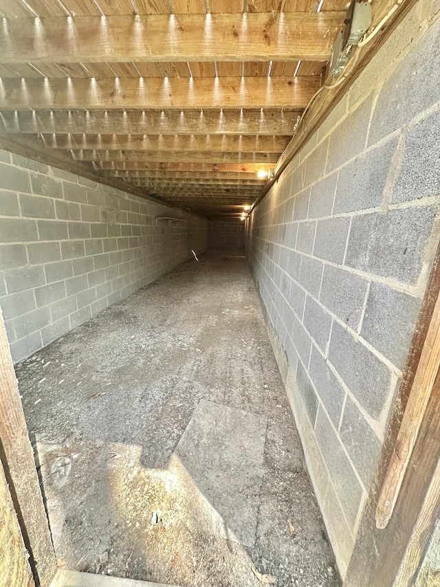 room details with concrete block wall