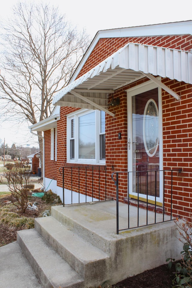 2048 Laura Rd NW, Roanoke, VA 24017 - entrance to property featuring brick siding
