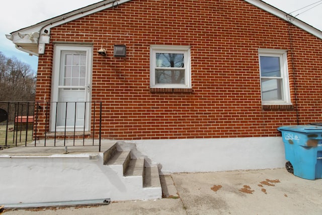 2048 Laura Rd NW, Roanoke, VA 24017 - view of side of property featuring brick siding