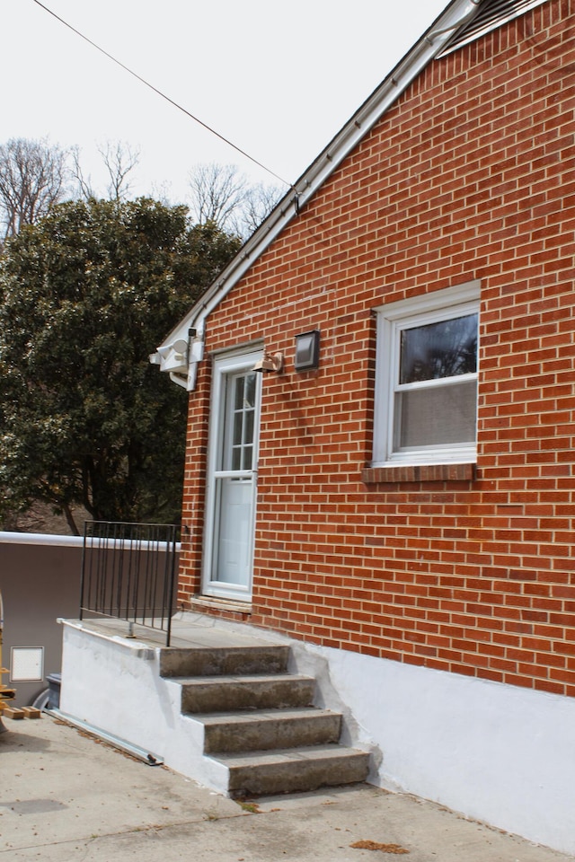 2048 Laura Rd NW, Roanoke, VA 24017 - property entrance with brick siding