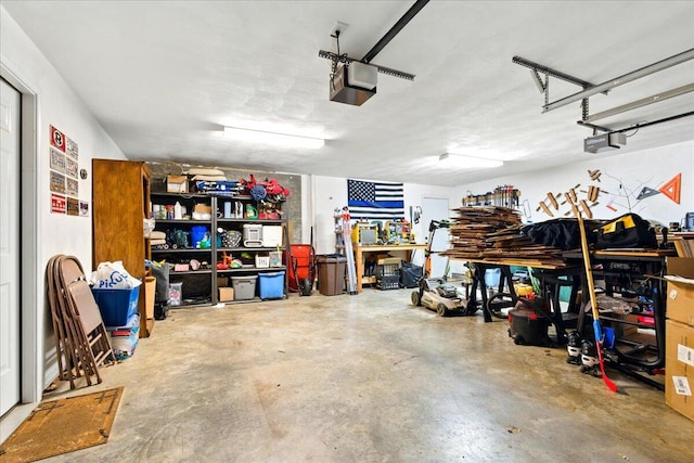 1027 Alison Ln, Vinton, VA 24179 - garage featuring a garage door opener