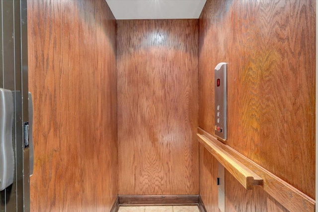 723 Fox Chase Rd, Wirtz, VA 24184 - view of elevator