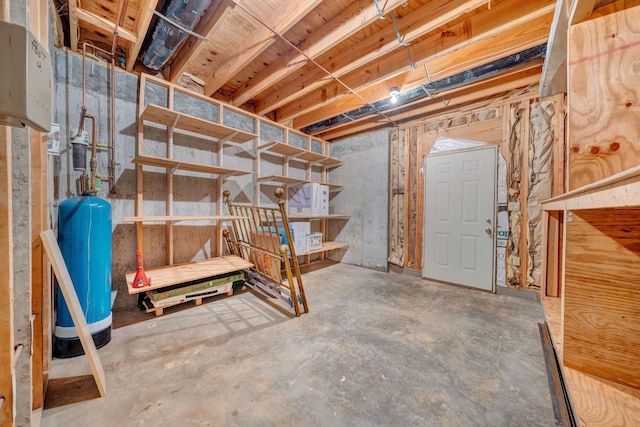 3649 Peakwood Dr SW, Roanoke, VA 24014 - unfinished below grade area with a water pressure tank