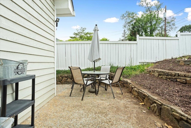 2509 Rosalind Ave SW, Roanoke, VA 24014 - view of patio / terrace with fence and outdoor dining area