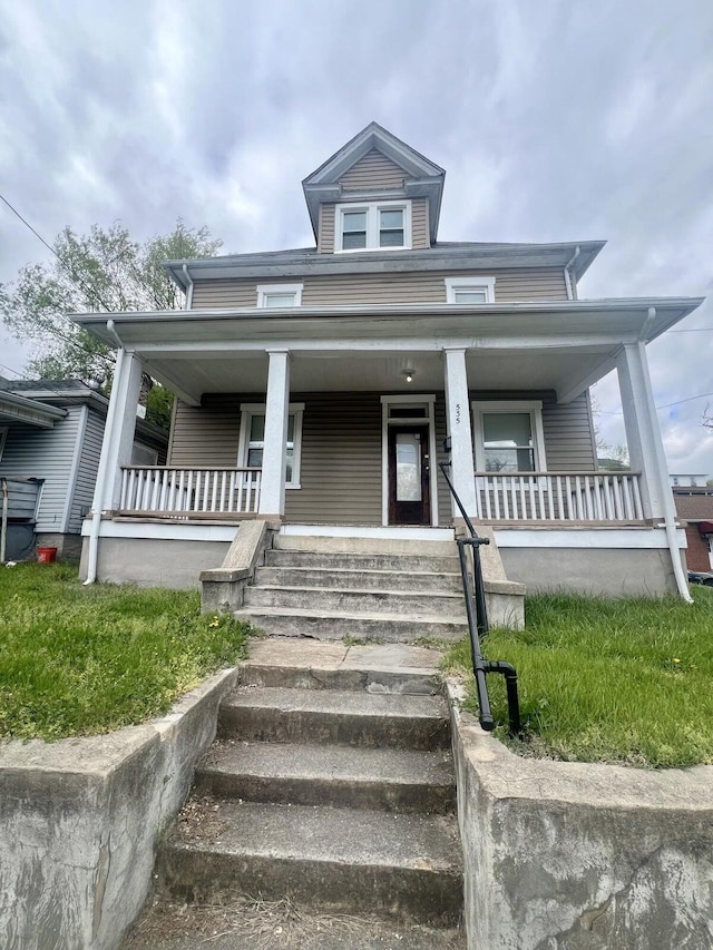 535 Madison Ave NW, Roanoke, VA 24016 - bungalow-style home featuring a porch