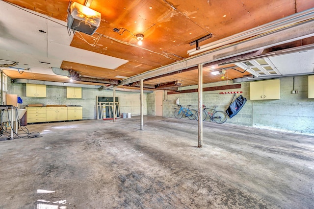 3421 Exeter St SW, Roanoke, VA 24014 - view of garage