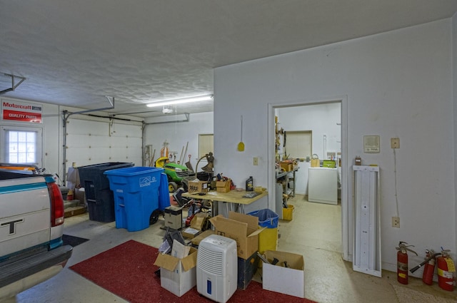 1615 Deyerle Rd SW, Roanoke, VA 24015 - garage featuring washer / dryer