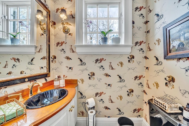 420 S Church St, Fincastle, VA 24090 - bathroom with vanity and wallpapered walls