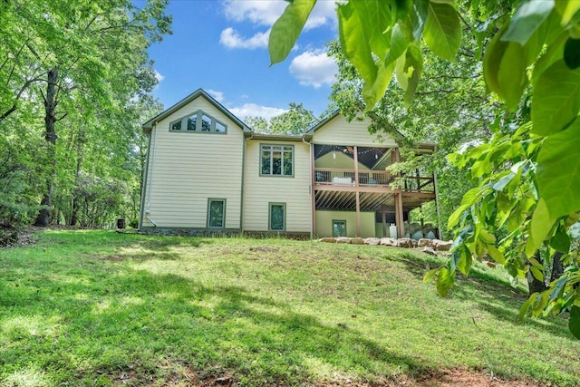 30 Boulder Point Dr, Hardy, VA 24101 - rear view of property with a yard and a wooden deck