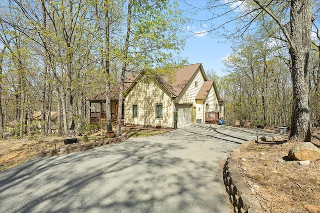 30 Boulder Point Dr, Hardy, VA 24101 - view of front facade featuring asphalt driveway