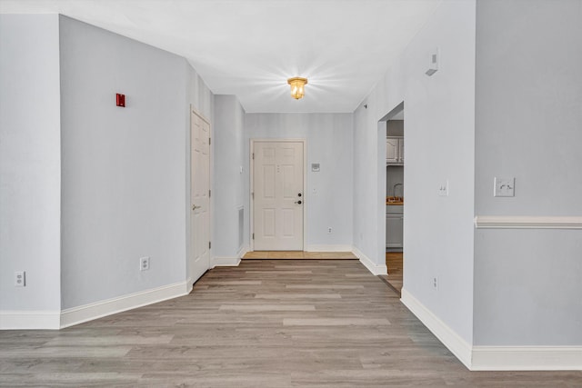 4444 Pheasant Ridge Rd Unit 206, Roanoke, VA 24014 - foyer entrance featuring light wood-style floors and baseboards