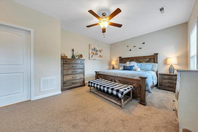 bedroom featuring carpet floors and ceiling fan