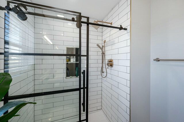 101 Retreat Ln, Huddleston, VA 24104 - full bathroom with a stall shower