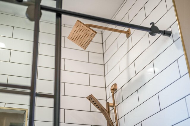 101 Retreat Ln, Huddleston, VA 24104 - interior details with tiled shower