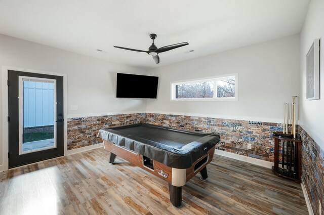 101 Retreat Ln, Huddleston, VA 24104 - recreation room with wainscoting, visible vents, wood finished floors, ceiling fan, and pool table