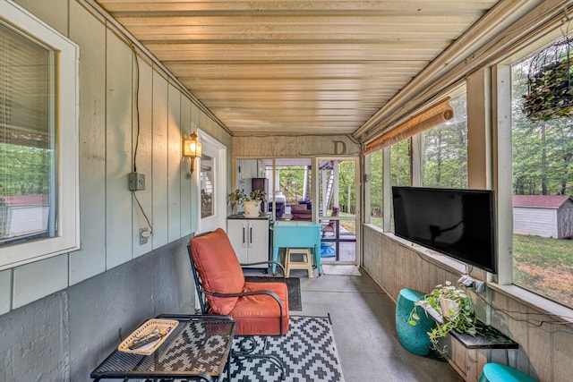 view of sunroom / solarium