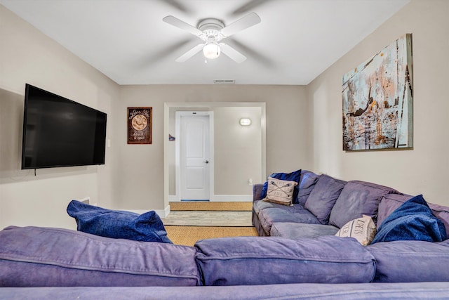 511 Autumn Ave, Huddleston, VA 24104 - living area featuring ceiling fan and baseboards