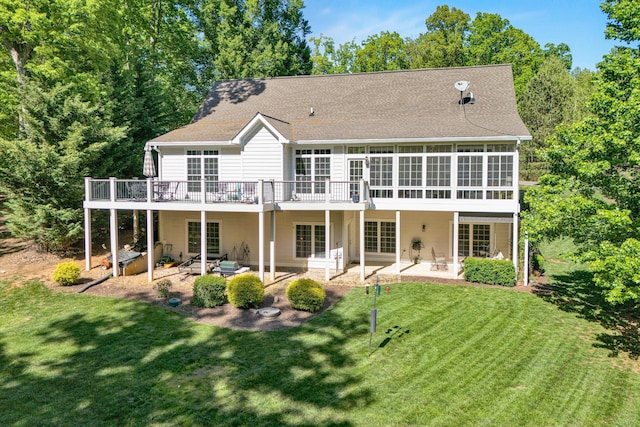 77 Sunview Cir, Moneta, VA 24121 - rear view of property featuring a yard, a patio, and a wooden deck