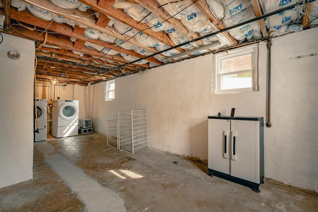 2509 Sweetbrier Ave SW, Roanoke, VA 24015 - basement with a wealth of natural light and washing machine and clothes dryer