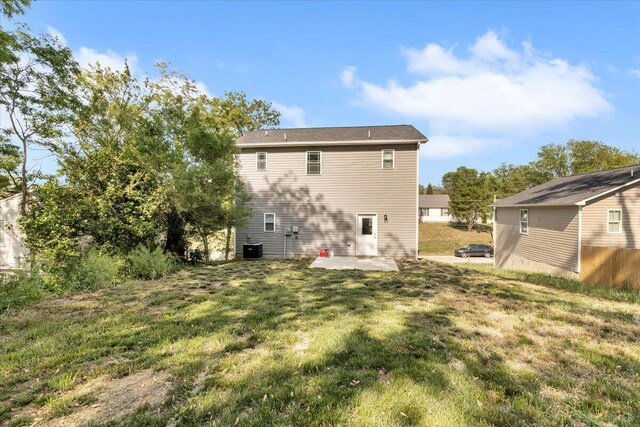 1624 24th St NE, Roanoke, VA 24012 - view of front of home with stairway, roof with shingles, covered porch, and a front yard