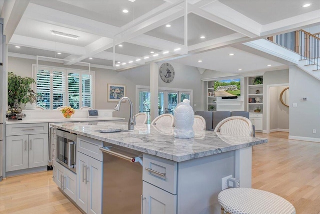 400 Heather Ln, Huddleston, VA 24104 - kitchen featuring stainless steel appliances, a sink, recessed lighting, a kitchen island with sink, and beam ceiling