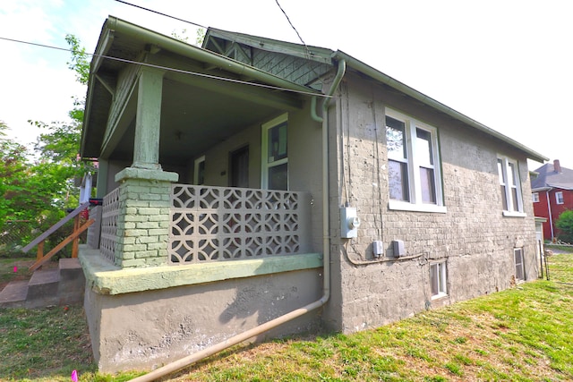1412 9th St SE, Roanoke, VA 24013 - view of side of home featuring a porch