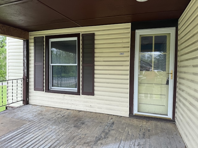 2807 S Carpenter Dr, Covington, VA 24426 - view of patio / terrace with covered porch