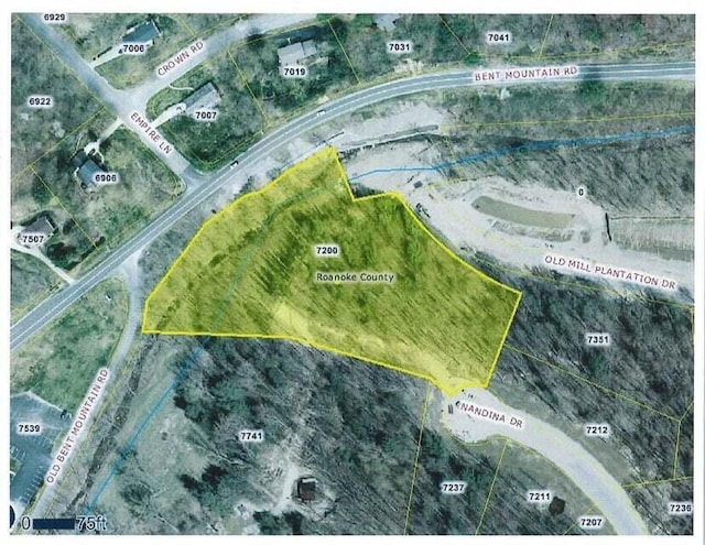 7200 Nandina Dr, Roanoke, VA 24018