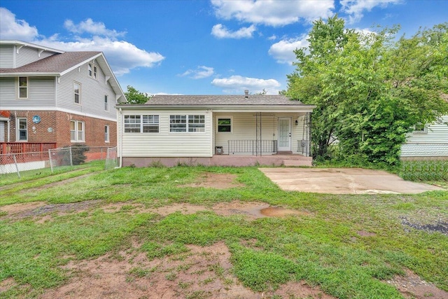1218 Grayson Ave NW, Roanoke, VA 24017 - back of property with covered porch