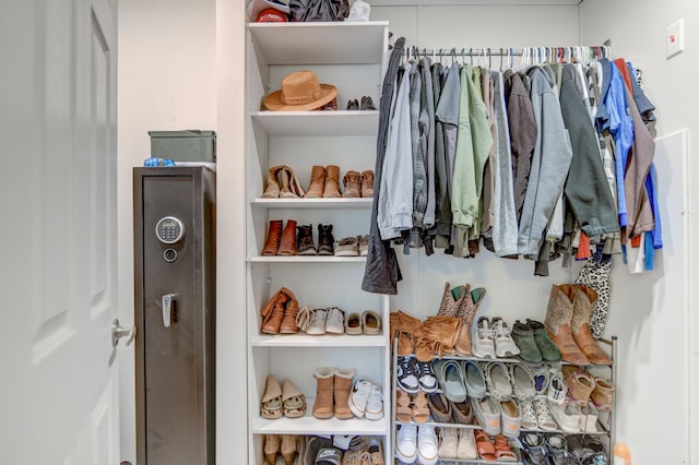 1944 Dickerson Mill Rd, Bedford, VA 24523 - view of closet