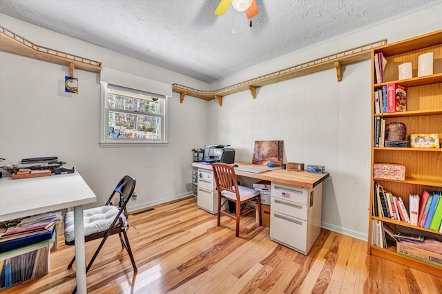 3553 Kidder Ln, Salem, VA 24153 - office featuring a textured ceiling, light wood-type flooring, ceiling fan, and baseboards